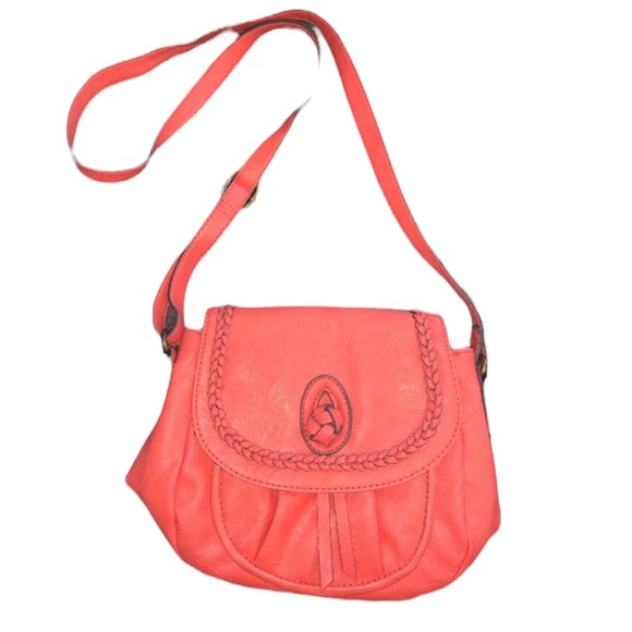 Jessica Simpson Handbags - Jessica Simpson purse